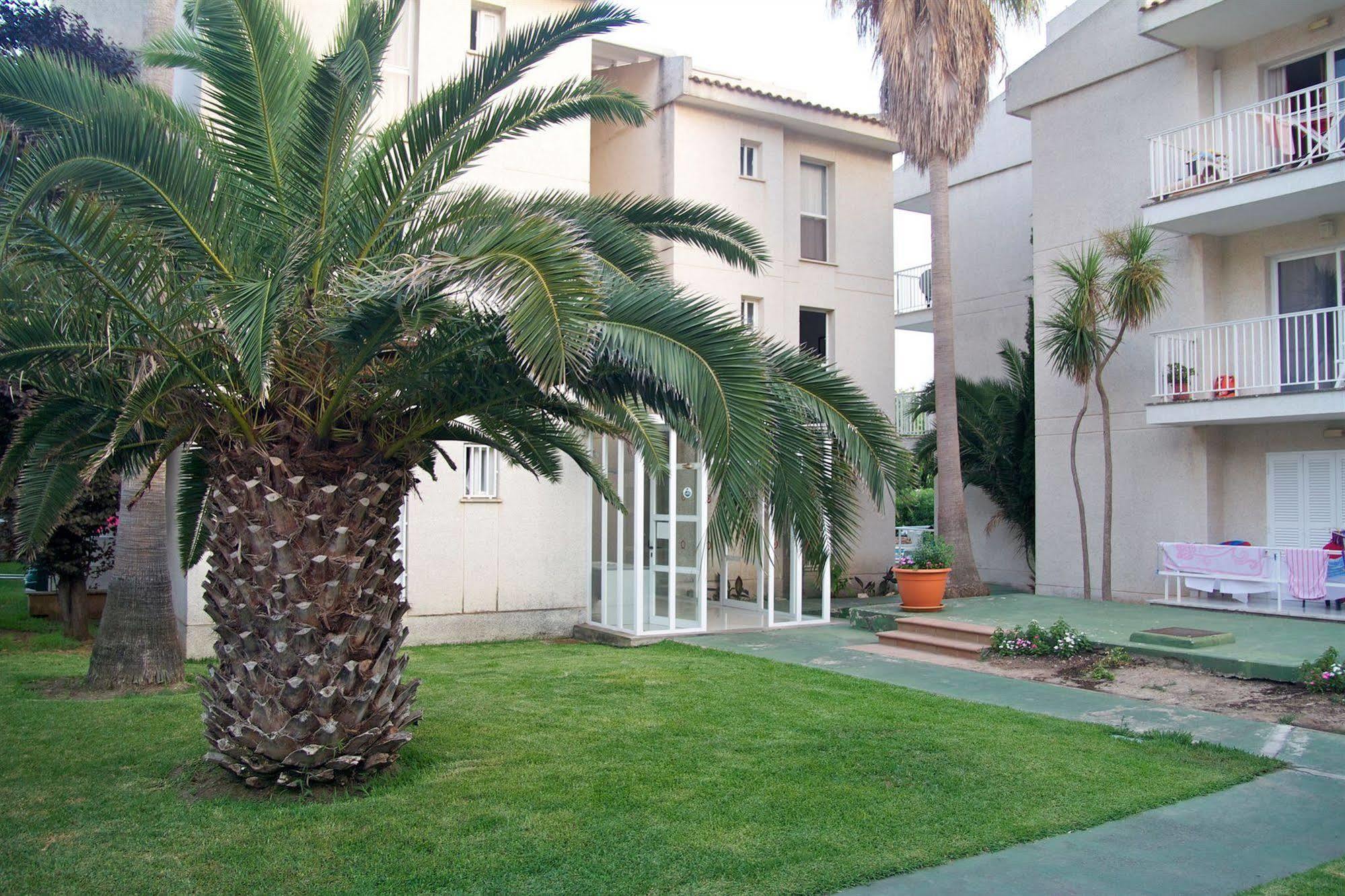 Llevant Apartments Port de Pollenca Luaran gambar