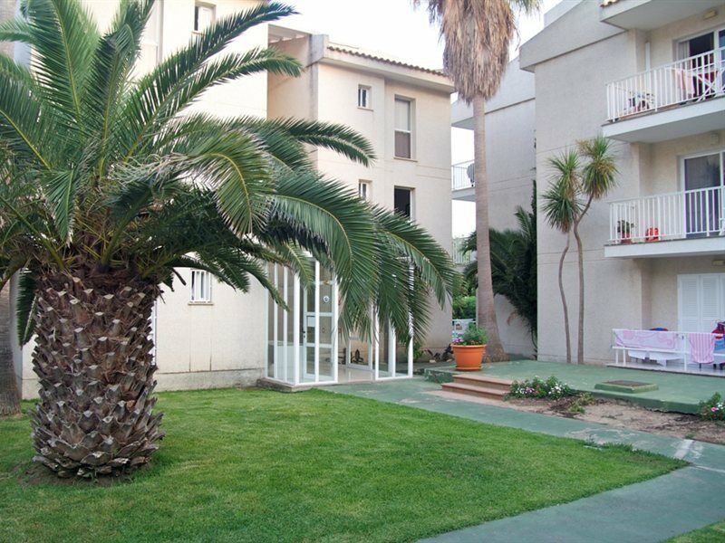 Llevant Apartments Port de Pollenca Luaran gambar